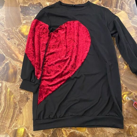 P❤️P Real “ heart “ dress, M - Picture 1 of 7